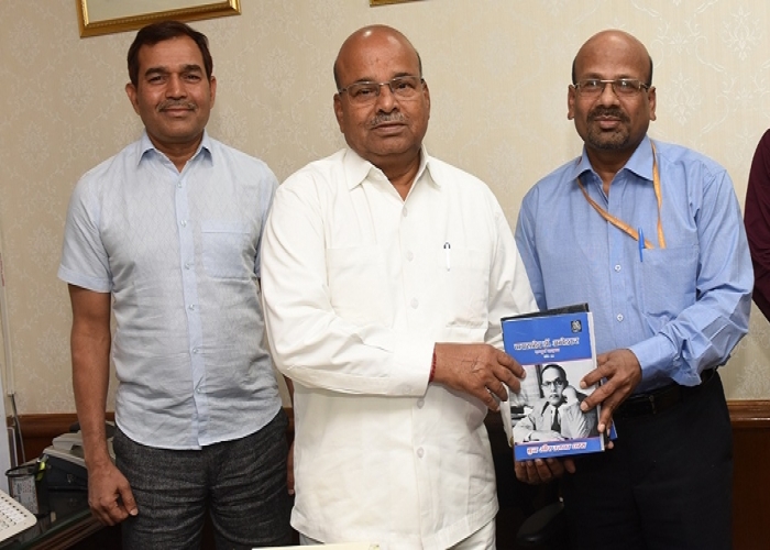 The Chairman of the Foundation and Honourable Minister of SJ&amp;amp;amp;E, Dr. Thaawarchand Gehlot releasing the books in presence of Member Secretary and Director of the Foundation, along with Senior Officers of the Ministry of Social Justice and Empowerment
